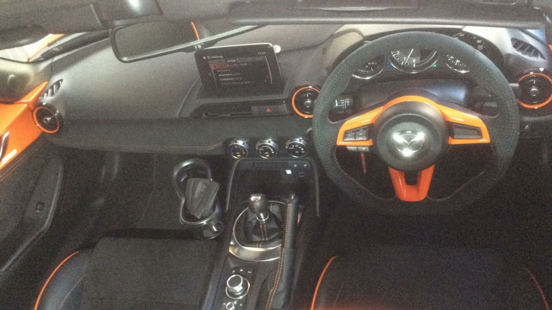 内装インパネ全体