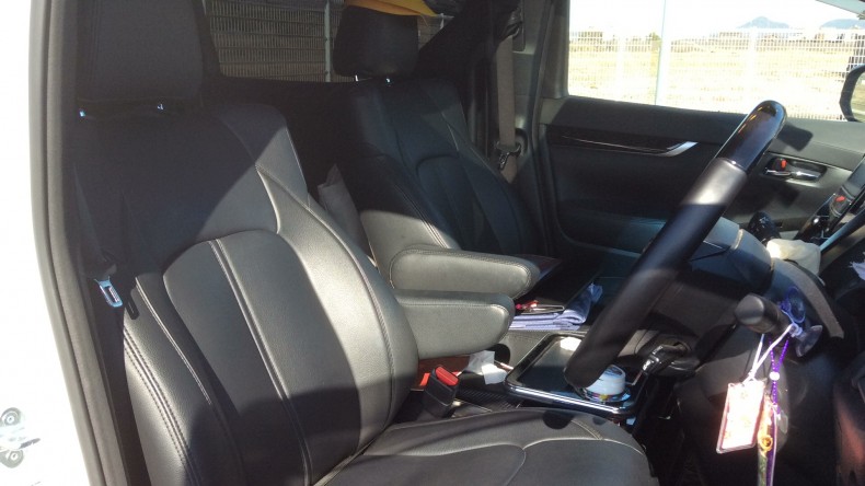 内装前方シート