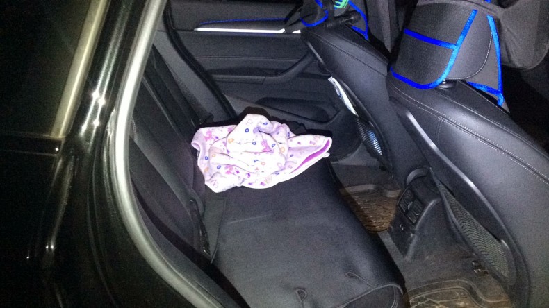 内装後方シート