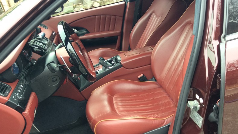 内装前方シート