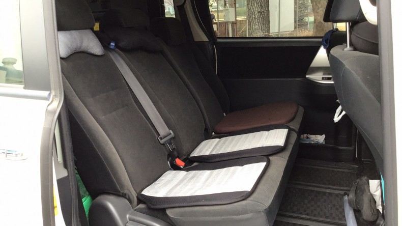 内装後方シート