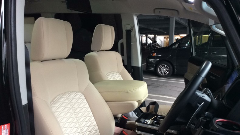 内装前方シート