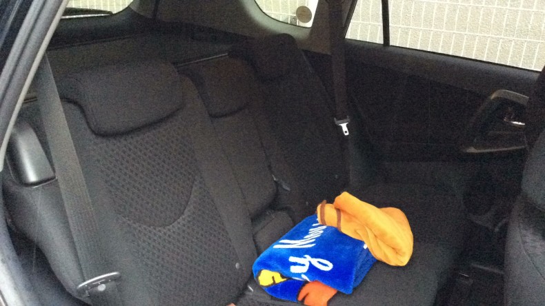 内装後方シート