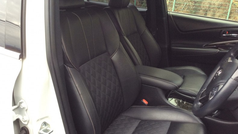 内装前方シート