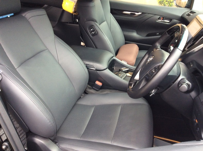 内装前方シート