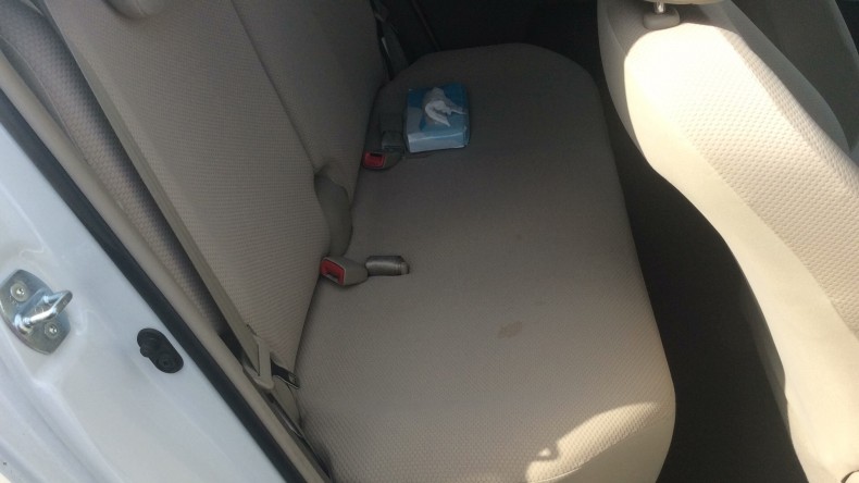 内装後方シート