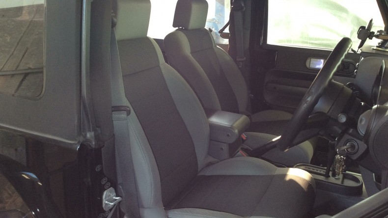 内装前方シート