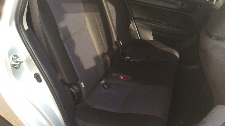 内装後方シート