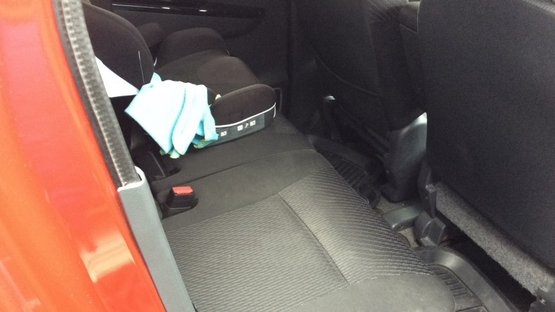 内装後方シート