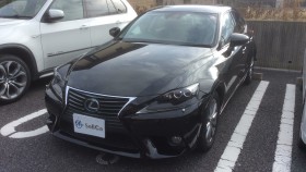 car_main_img