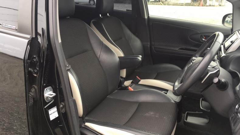 内装前方シート