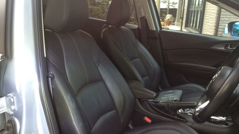 内装前方シート