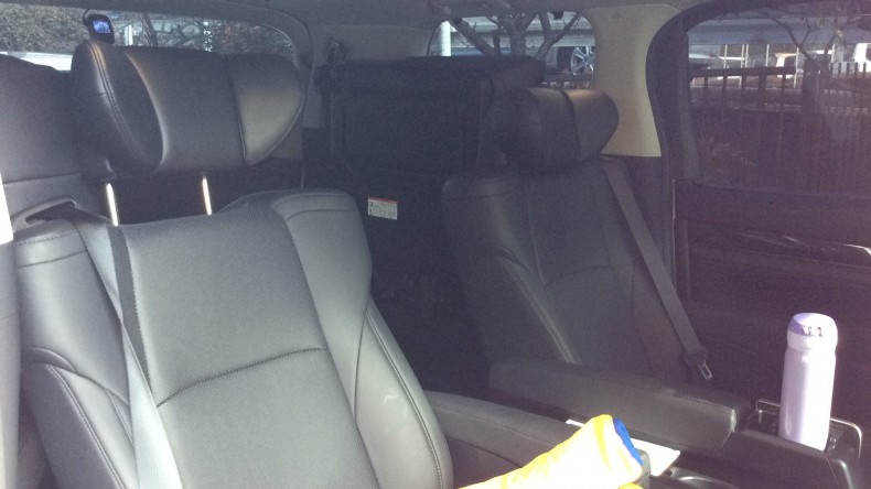 内装後方シート