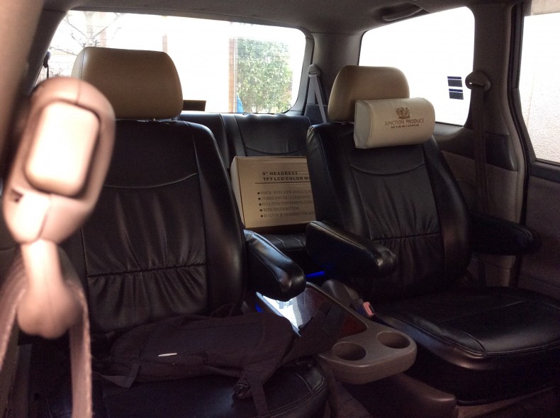 内装後方シート