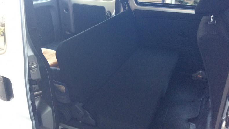 内装後方シート