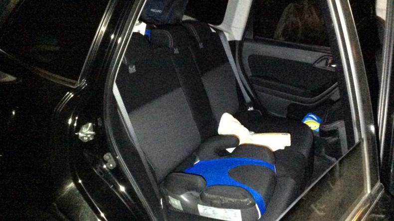 内装後方シート