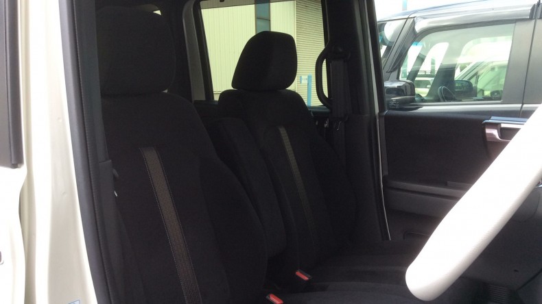 内装前方シート