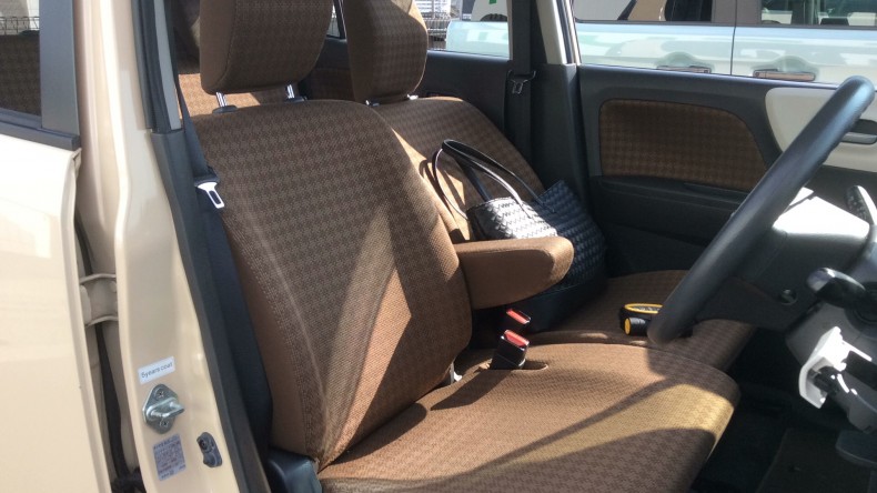 内装前方シート