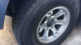 タイヤホイール前