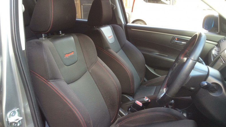 内装前方シート