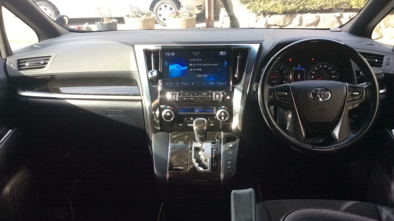 内装インパネ全体