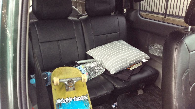 内装後方シート