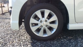 タイヤホイール前