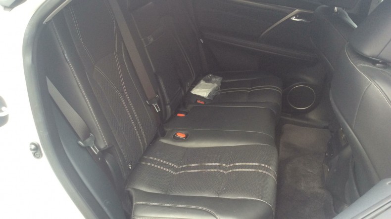 内装後方シート