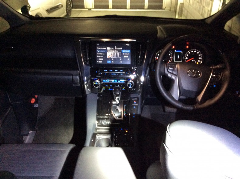 内装インパネ全体