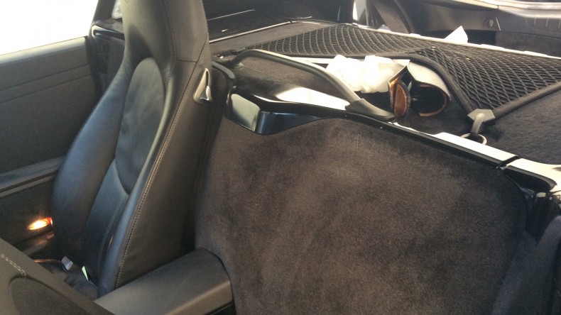 内装後方シート