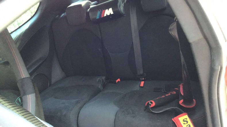 内装後方シート