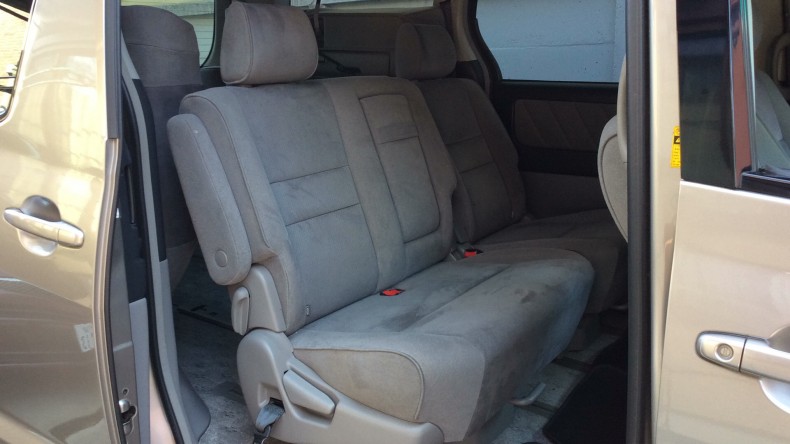 内装後方シート