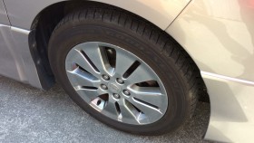 タイヤホイール前