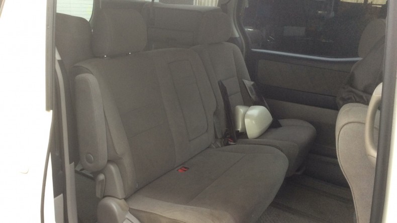 内装後方シート