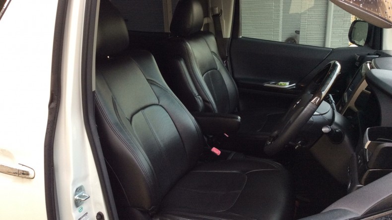 内装前方シート