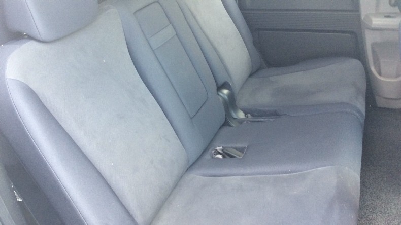 内装後方シート