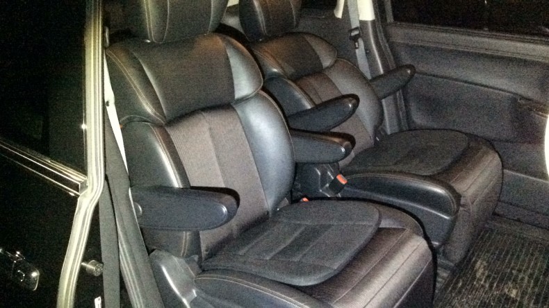 内装後方シート