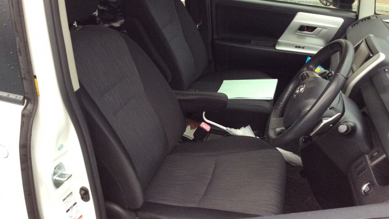 内装前方シート