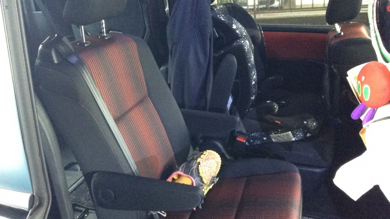 内装後方シート