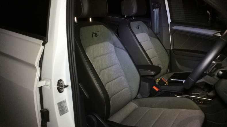 内装前方シート