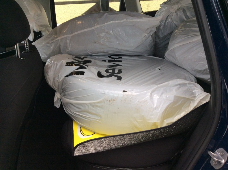 内装後方シート