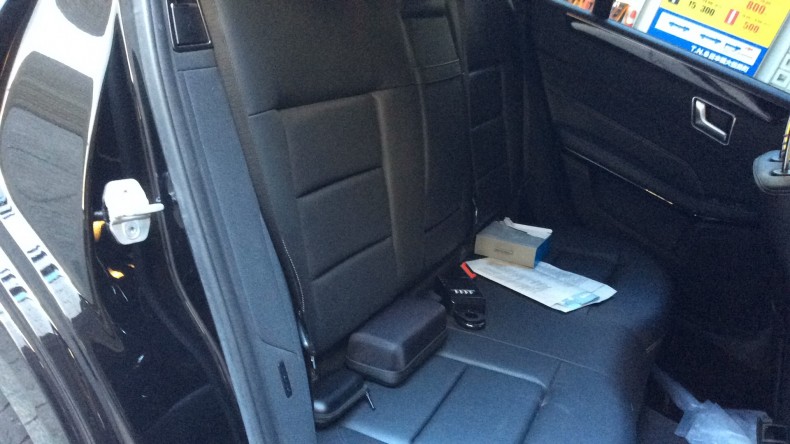 内装後方シート