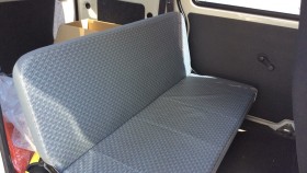 内装後方シート