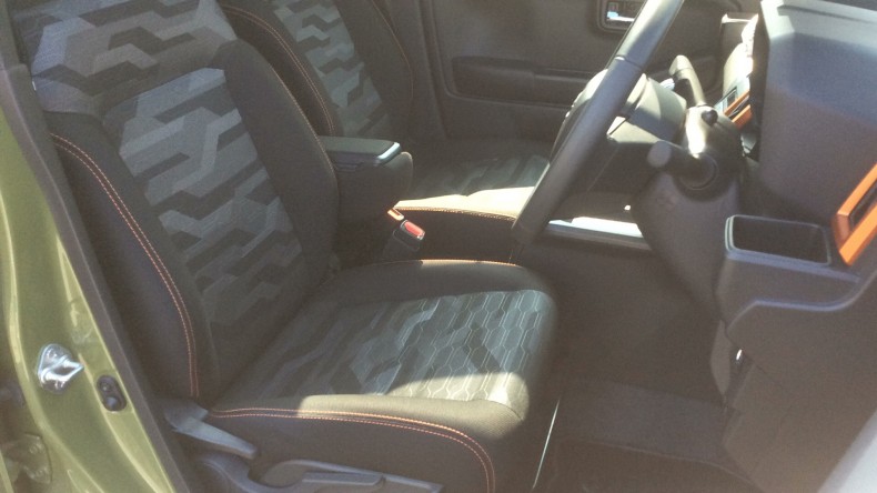 内装前方シート