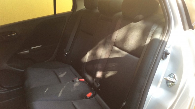 内装後方シート