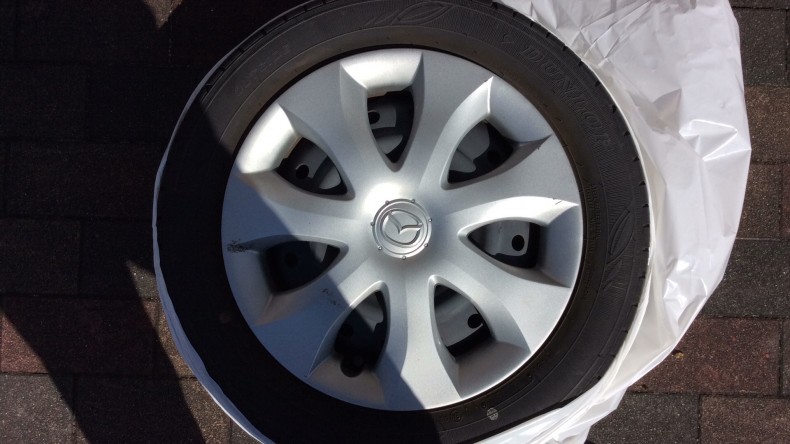 タイヤホイール前