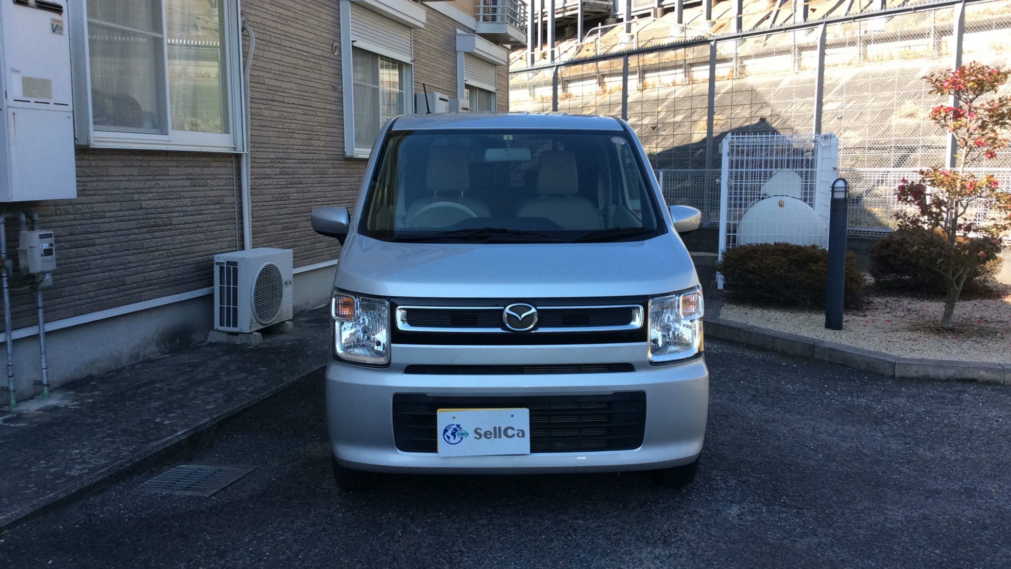 外装前方