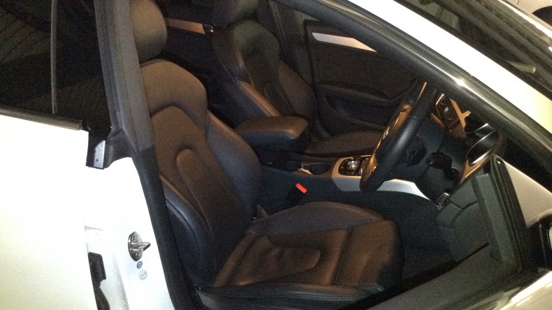 内装前方シート