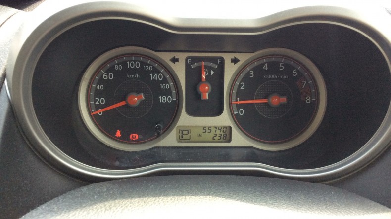 内装メーター