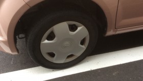 タイヤホイール前